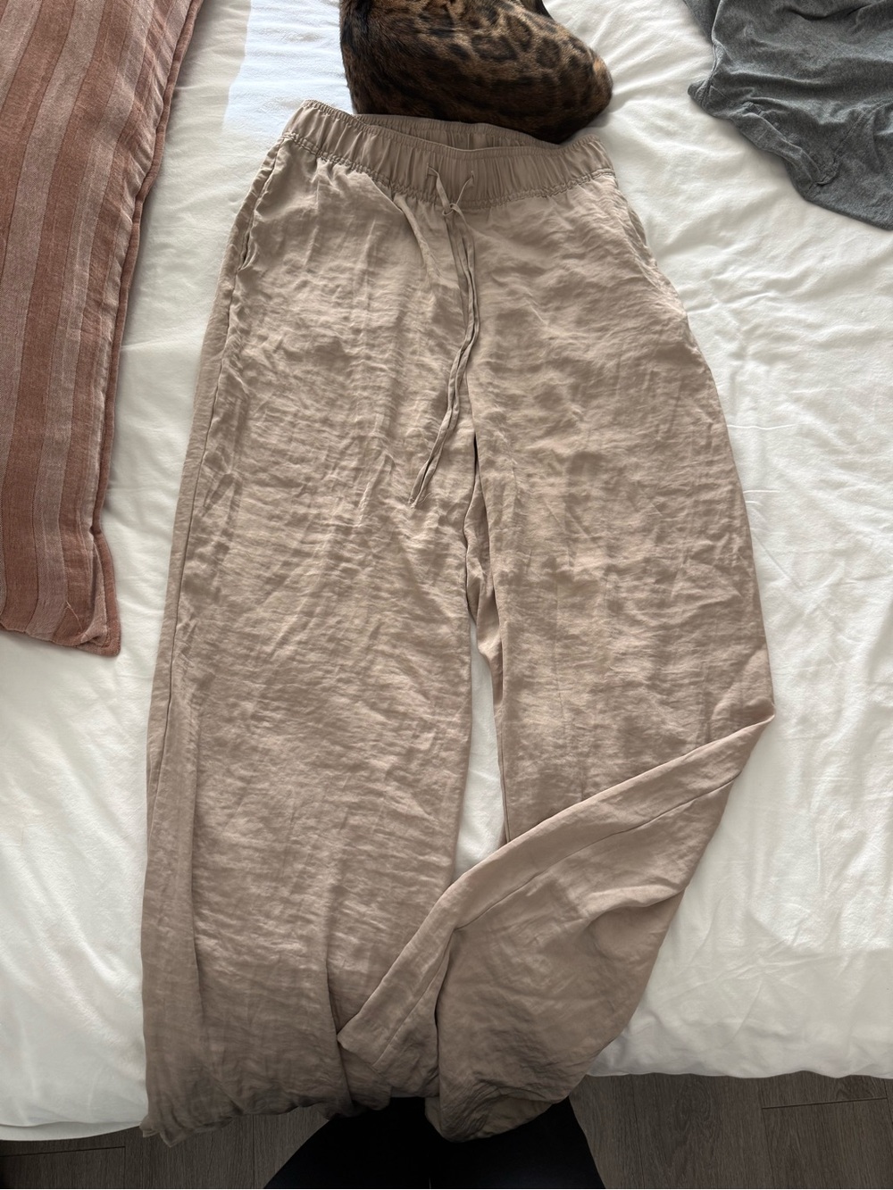 H&M Beige Elastic-Waist Casual Pants